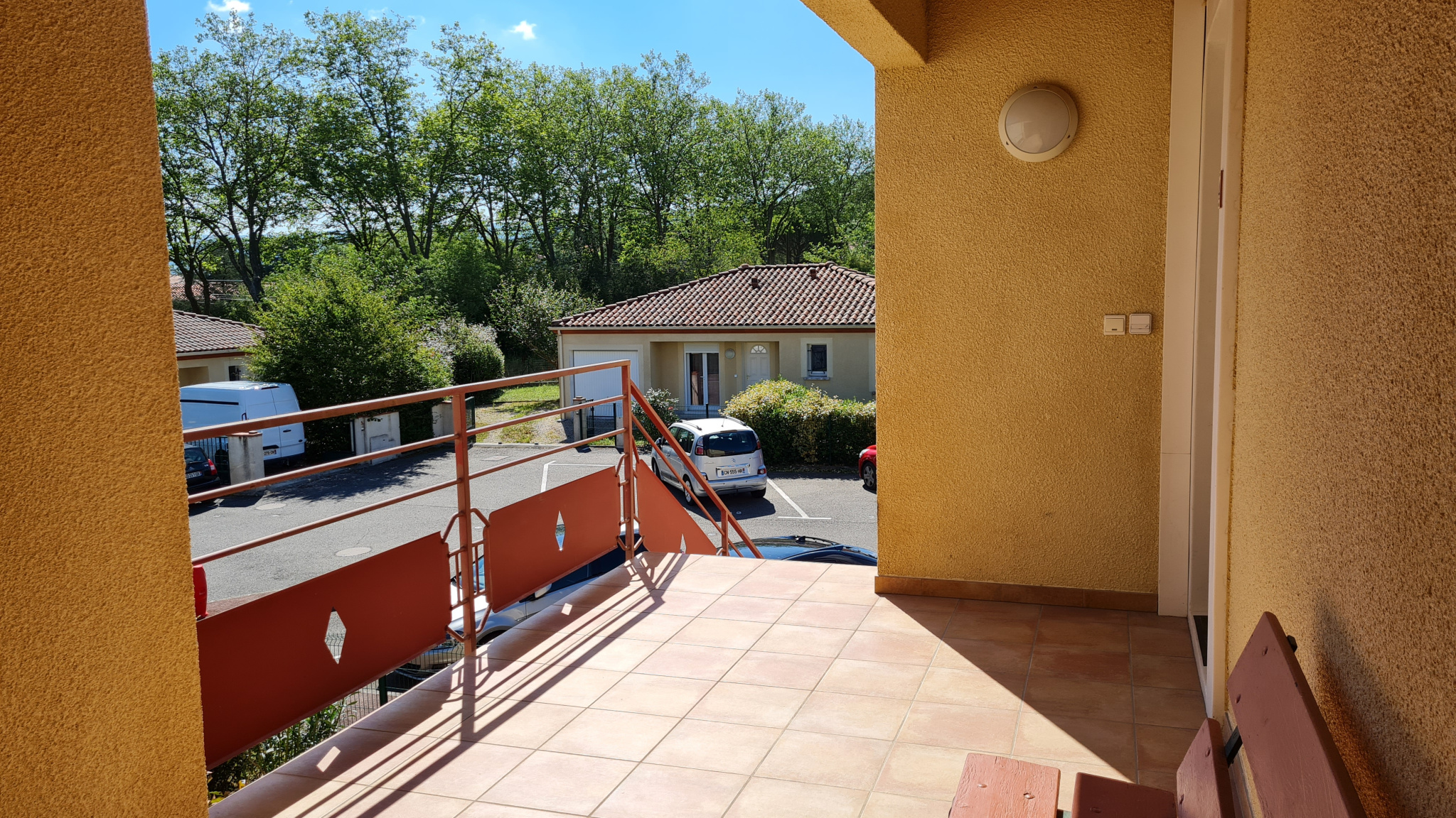 vente REVEL, APT T3 + TERRASSE Proche Rigole